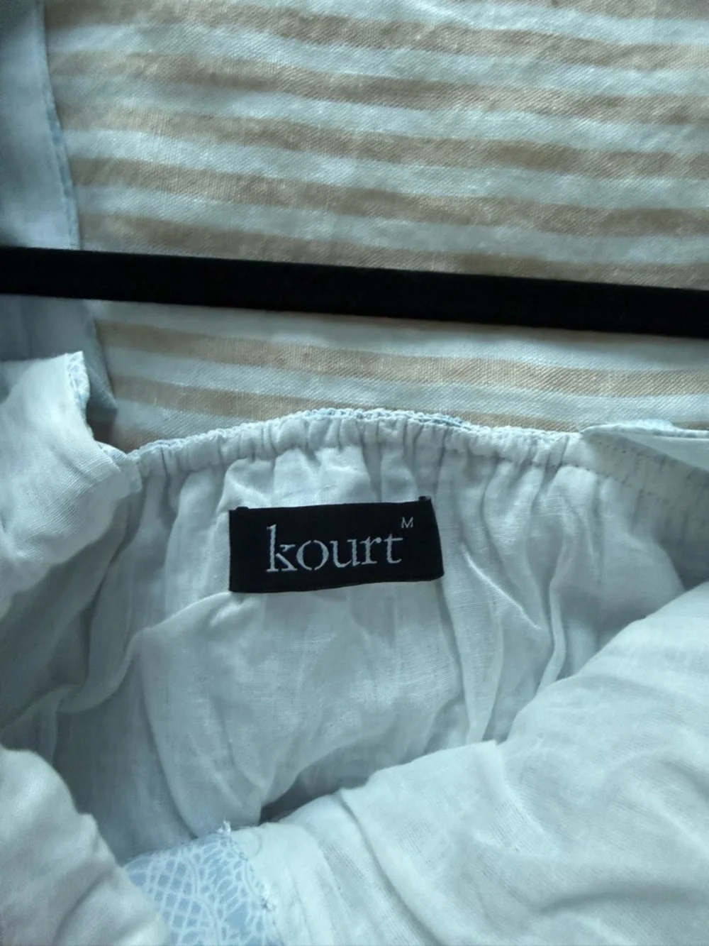 Few Moda top - Picture 3 of 3